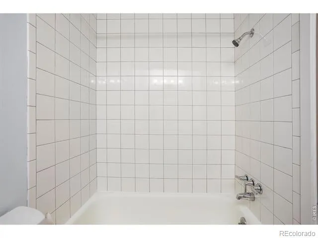 2707 Valmont Road #211B Boulder, CO 80304