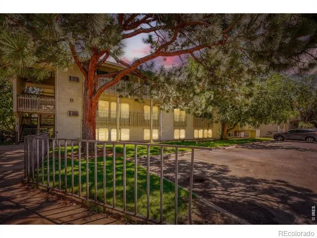 2707 Valmont Road #211B Boulder, CO 80304