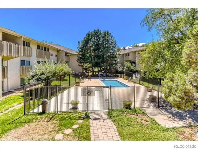2707 Valmont Road #211B Boulder, CO 80304