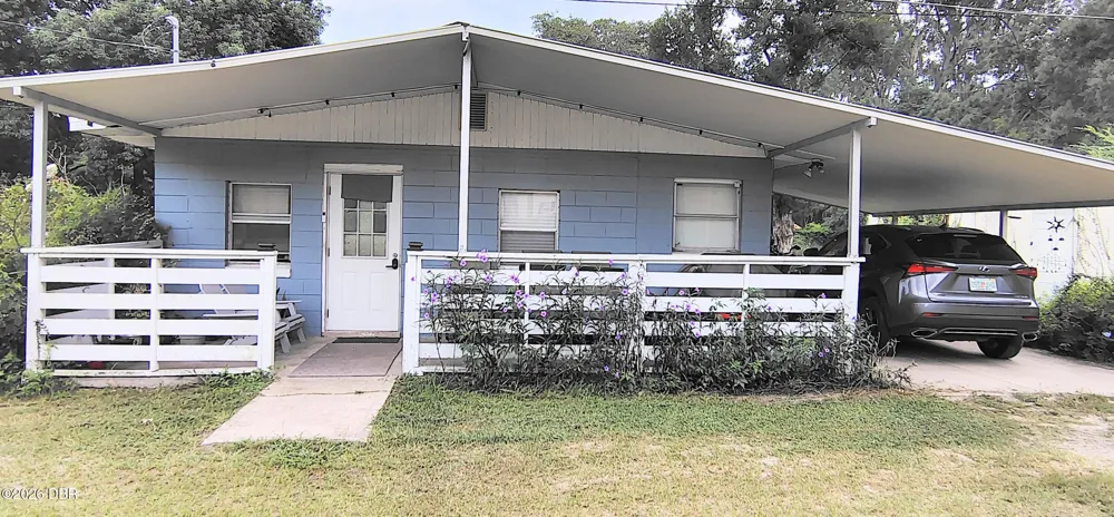 27401 Main Avenue Okahumpka, FL 34762