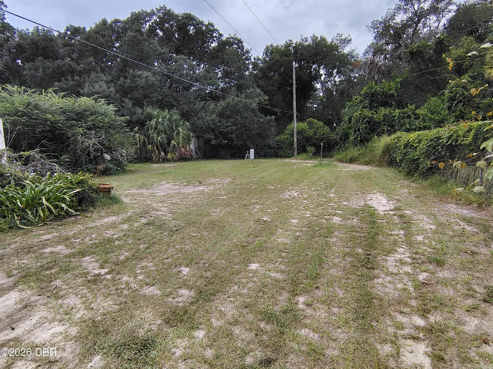 27401 Main Avenue Okahumpka, FL 34762