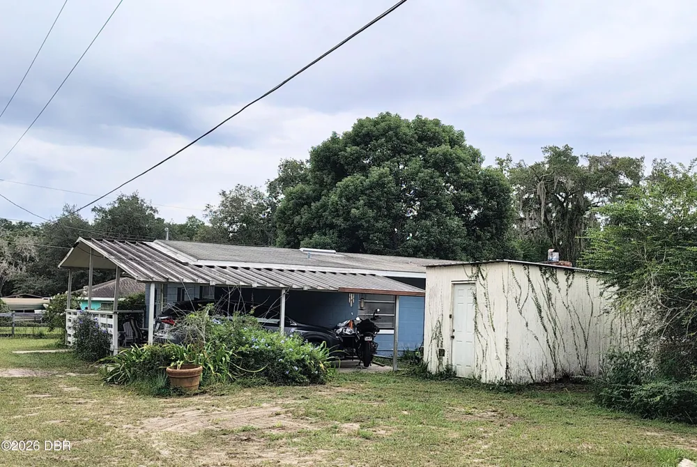 27401 Main Avenue Okahumpka, FL 34762