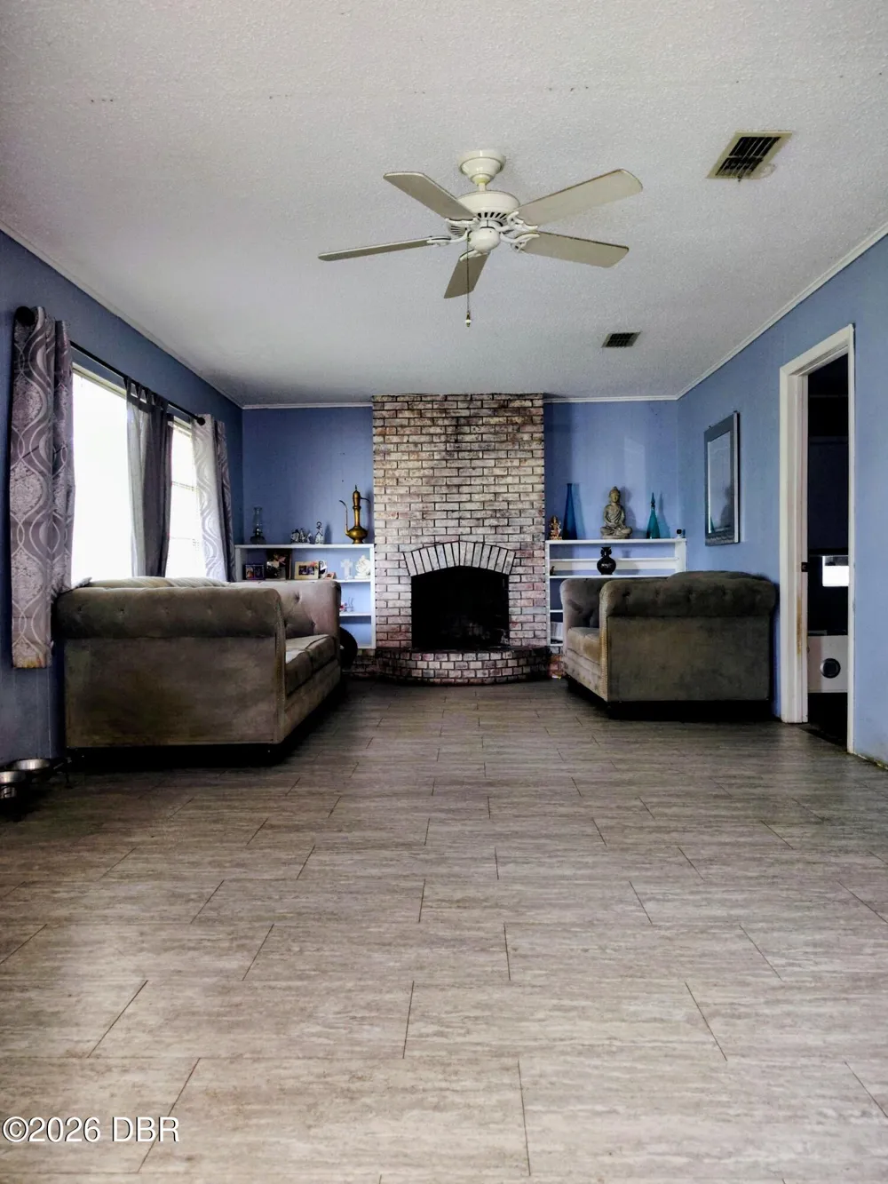 27401 Main Avenue Okahumpka, FL 34762