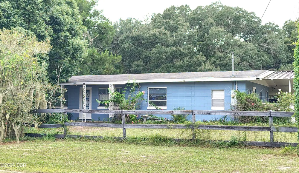 27401 Main Avenue Okahumpka, FL 34762