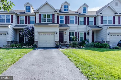 176 DORCHESTER LANE