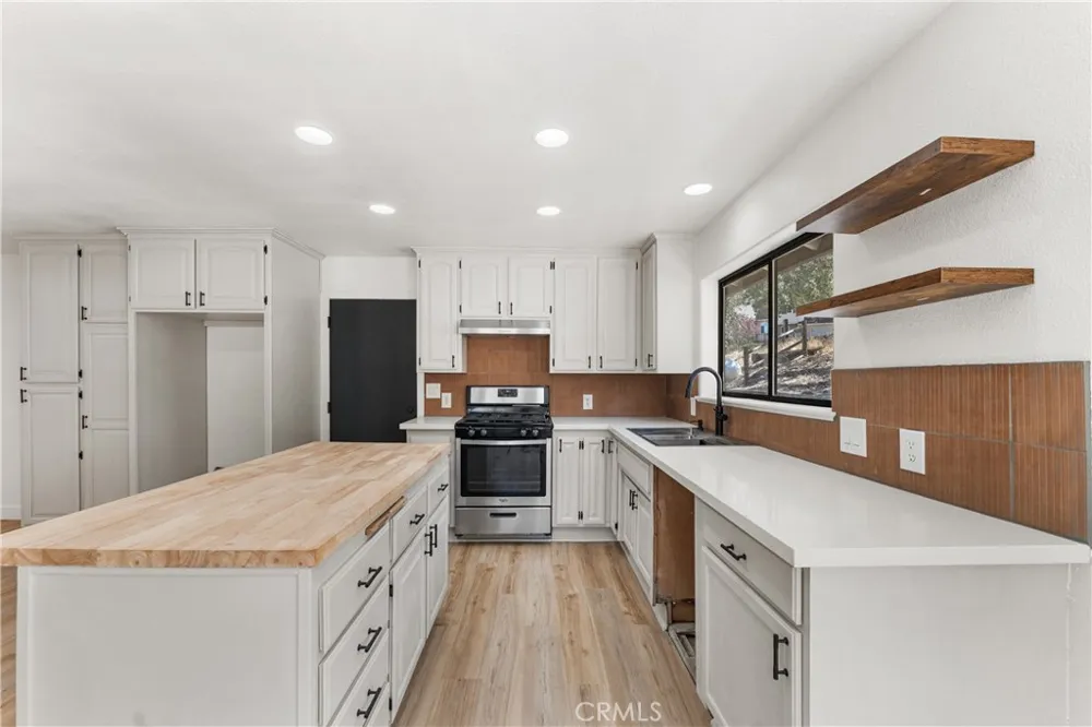 22381 William Tell Trail Tehachapi, CA 93561
