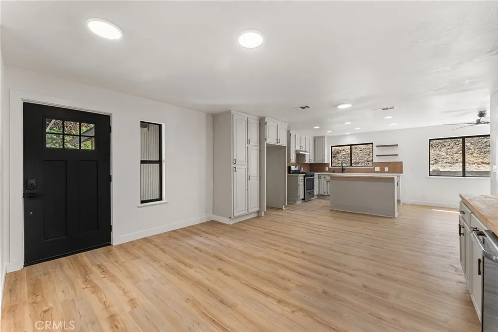 22381 William Tell Trail Tehachapi, CA 93561