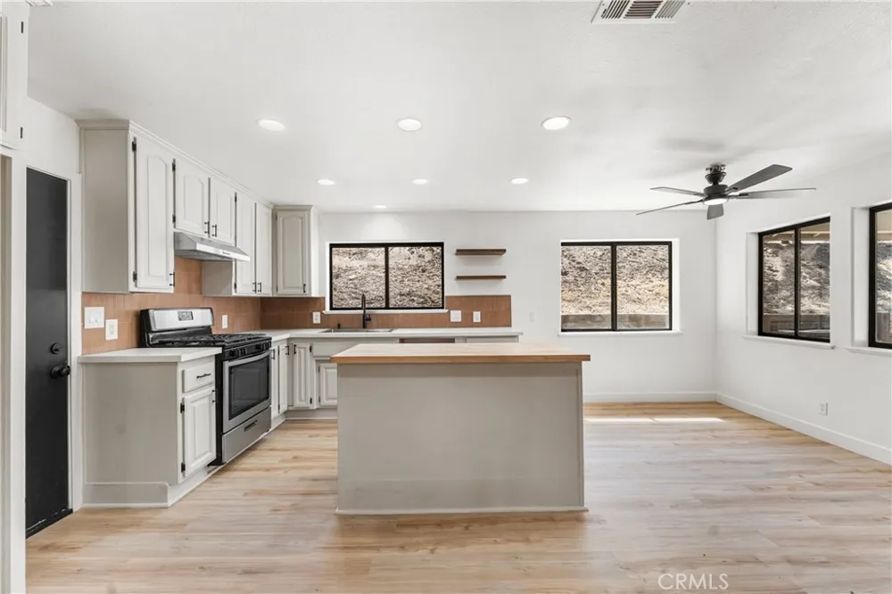 22381 William Tell Trail Tehachapi, CA 93561