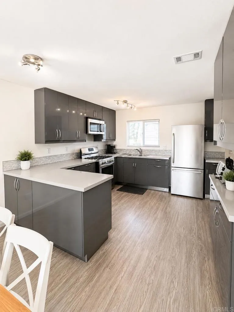 173 Palm Avenue Imperial Beach, CA 91932