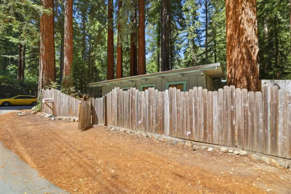 300 Teilh Drive Boulder Creek, CA 95006