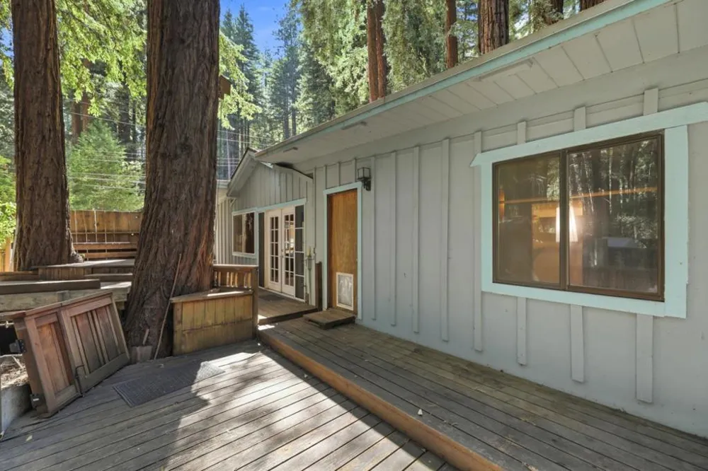 300 Teilh Drive Boulder Creek, CA 95006
