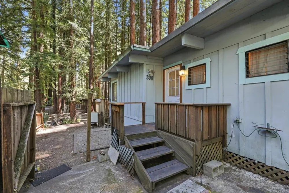 300 Teilh Drive Boulder Creek, CA 95006