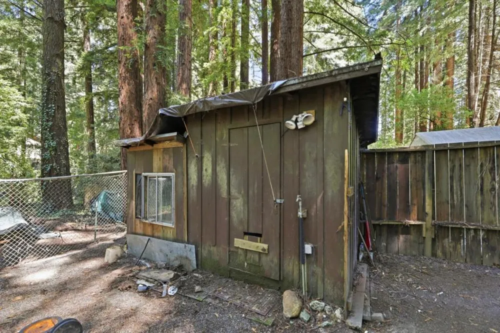 300 Teilh Drive Boulder Creek, CA 95006