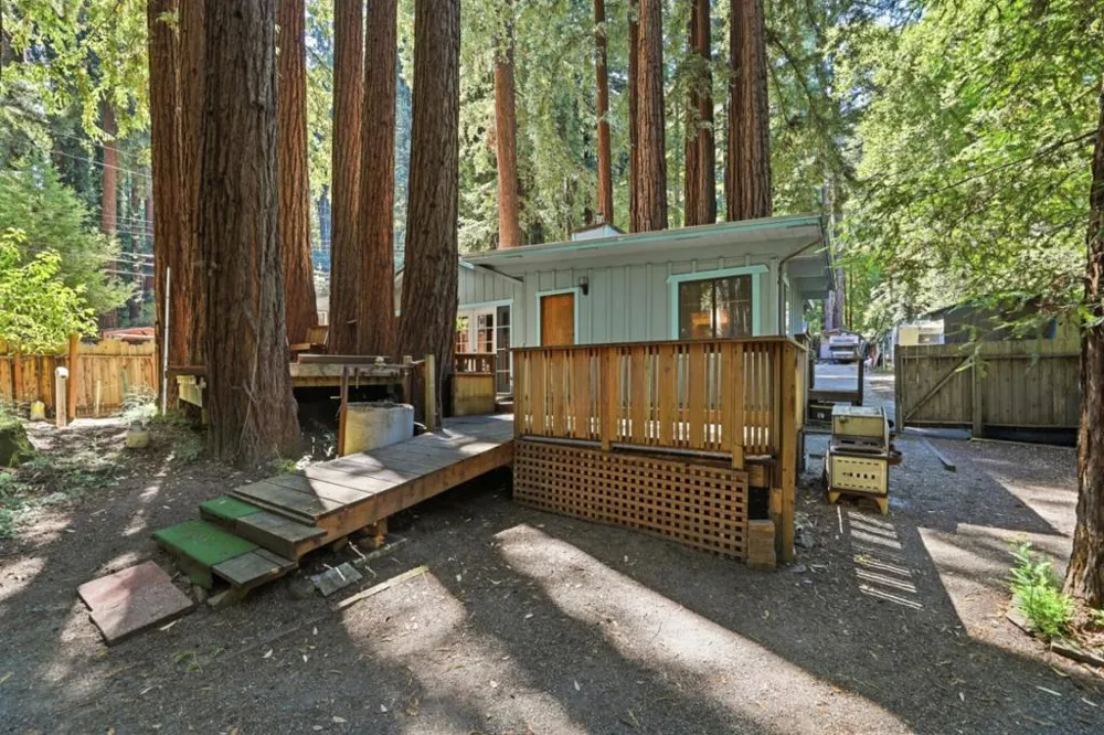 300 Teilh Drive Boulder Creek, CA 95006