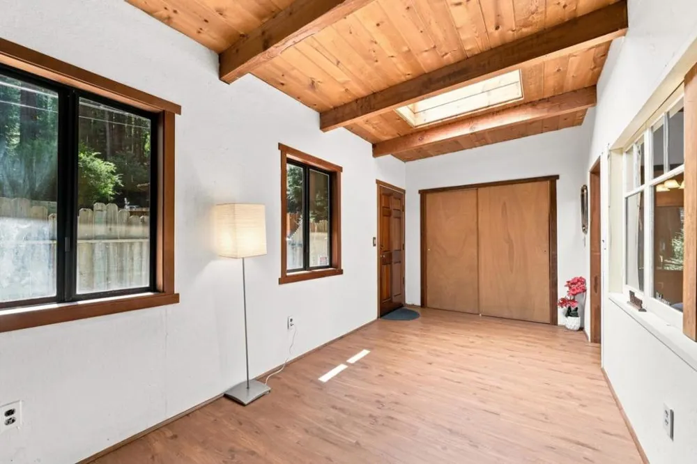 300 Teilh Drive Boulder Creek, CA 95006