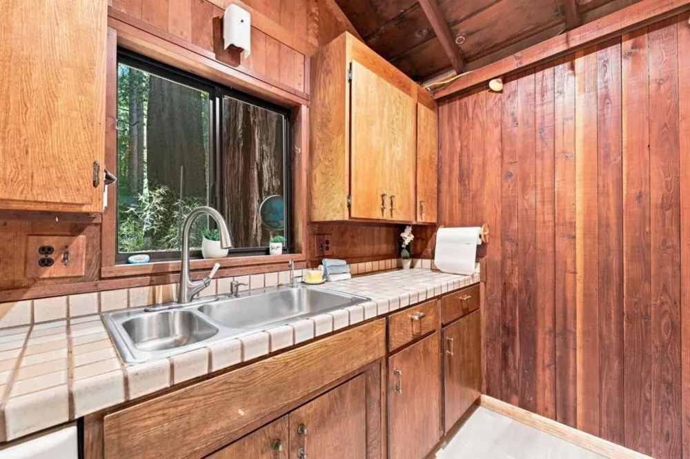 300 Teilh Drive Boulder Creek, CA 95006