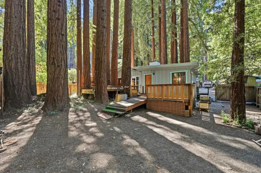 300 Teilh Drive Boulder Creek, CA 95006