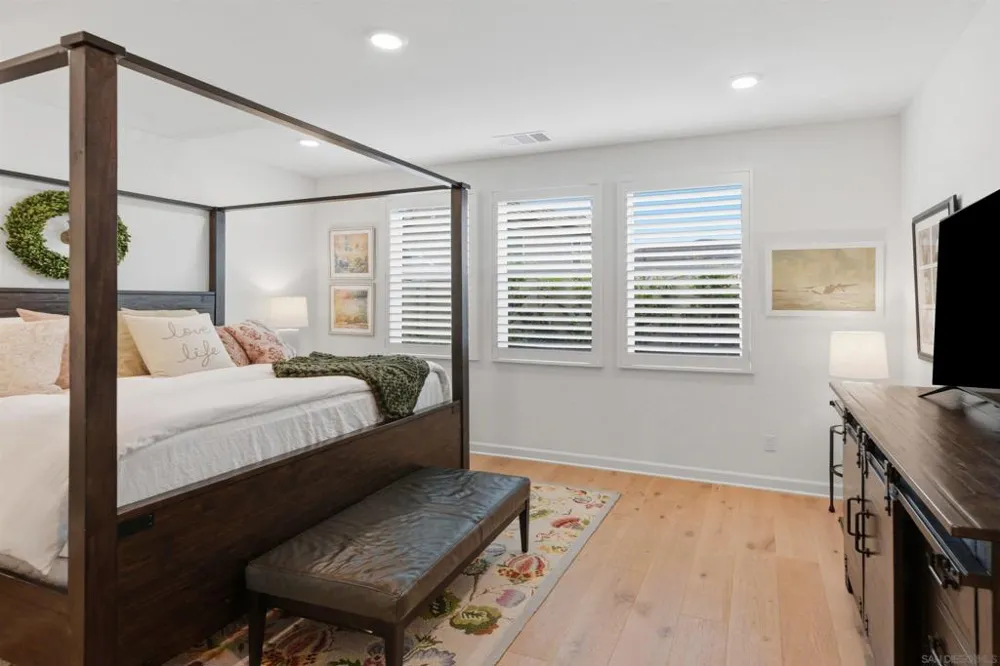 11321 Jacob Ln San Diego, CA 92129