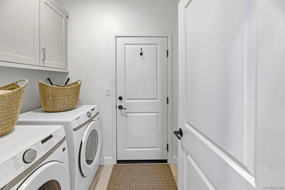 11321 Jacob Ln San Diego, CA 92129