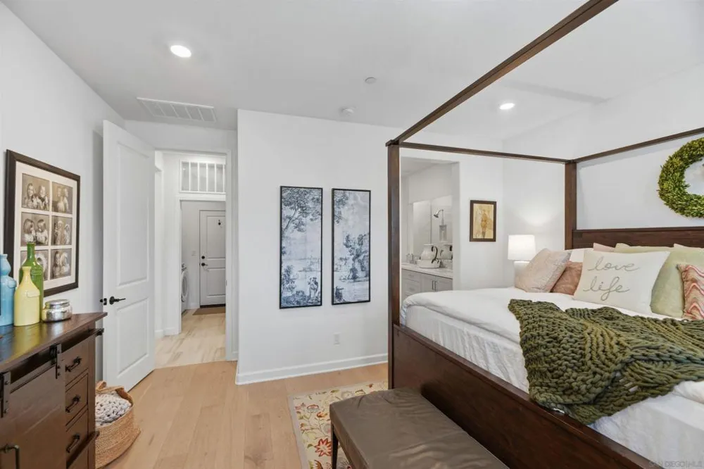 11321 Jacob Ln San Diego, CA 92129