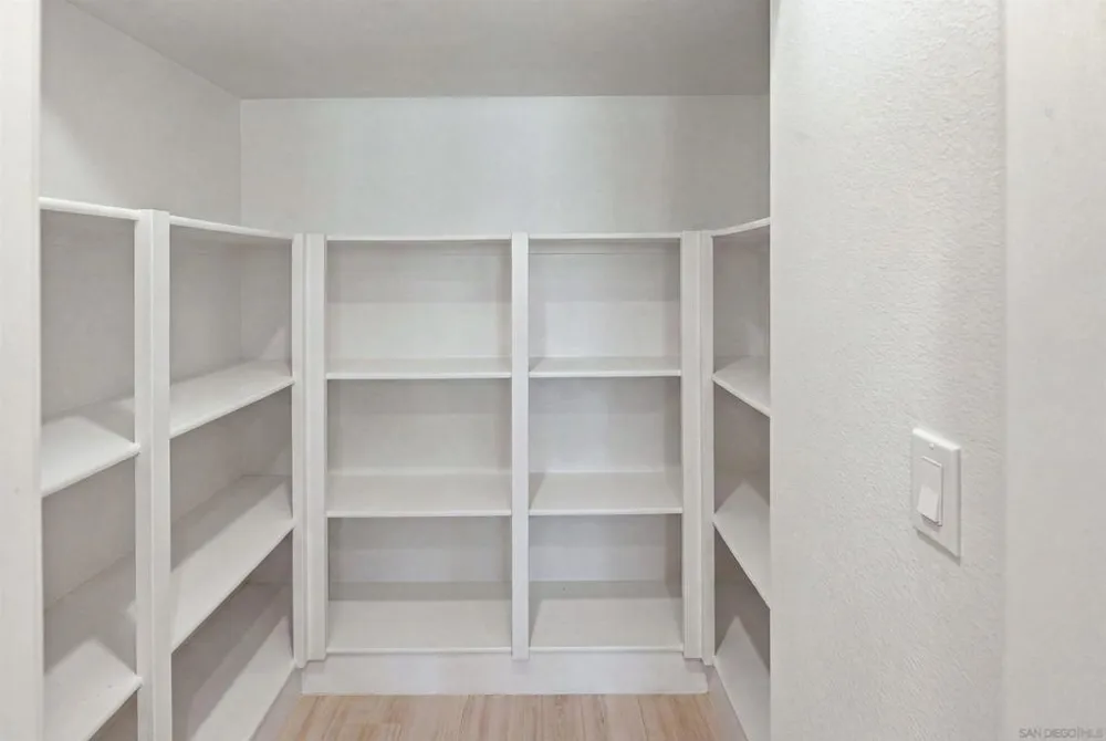 11321 Jacob Ln San Diego, CA 92129