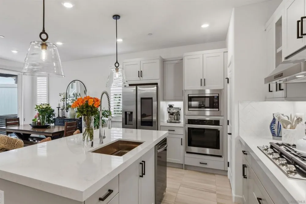 11321 Jacob Ln San Diego, CA 92129