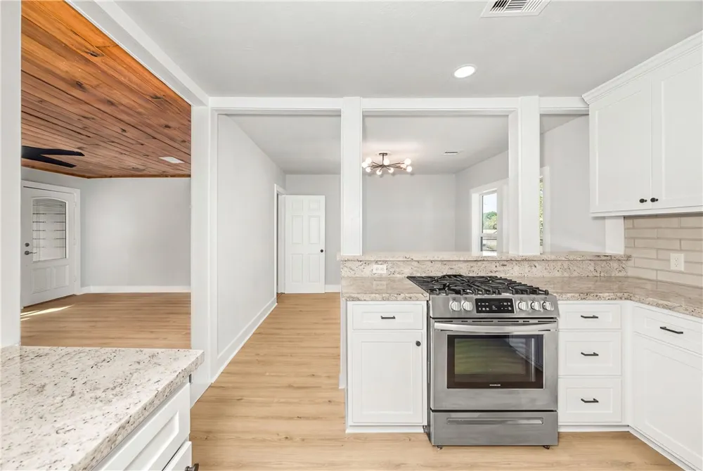 805 E Tom Green Street Brenham, TX 77833