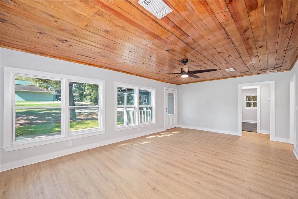 805 E Tom Green Street Brenham, TX 77833