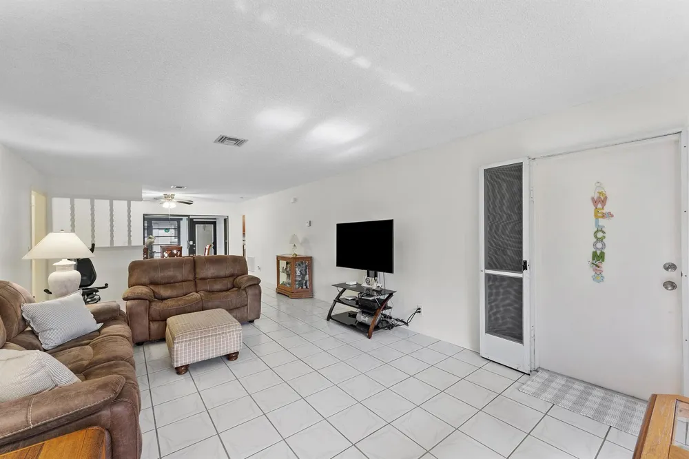 4903 EQUESTRIAN CIRCLE #A Boynton Beach, FL 33436