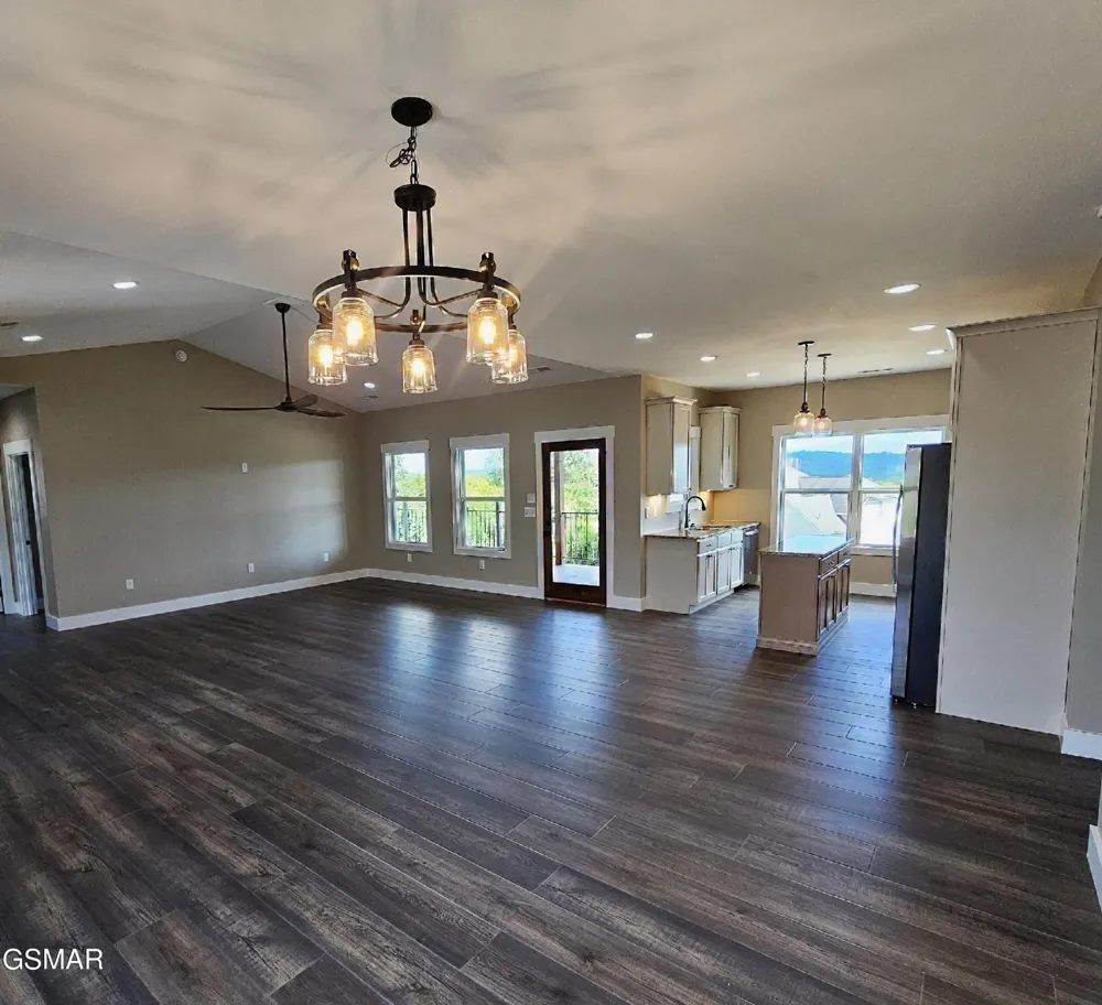 2711 Vista Meadows Lane Sevierville, TN 37876