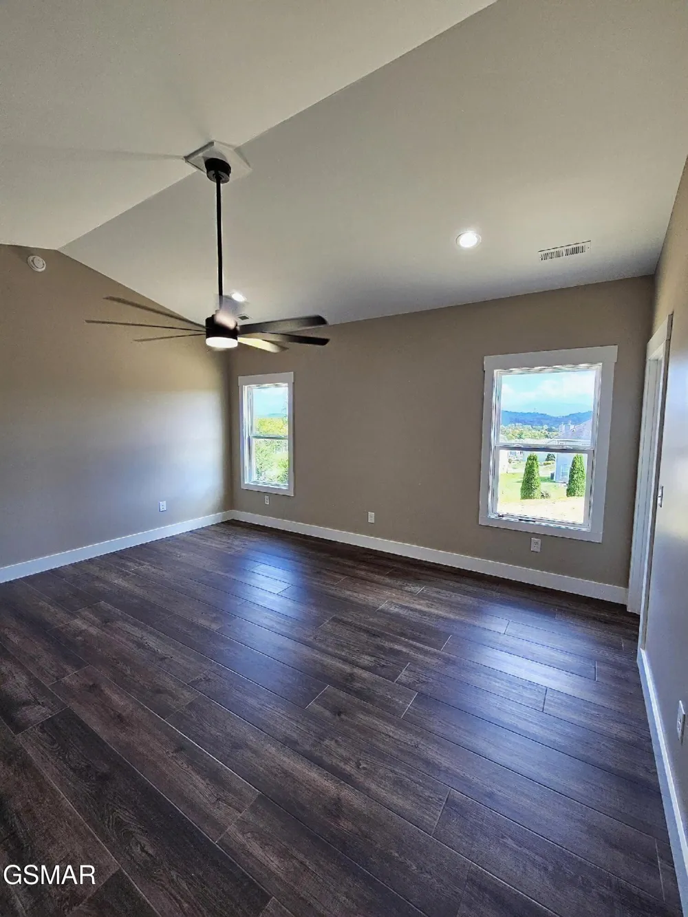 2711 Vista Meadows Lane Sevierville, TN 37876