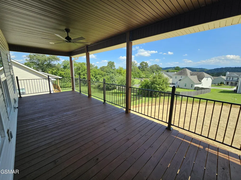 2711 Vista Meadows Lane Sevierville, TN 37876