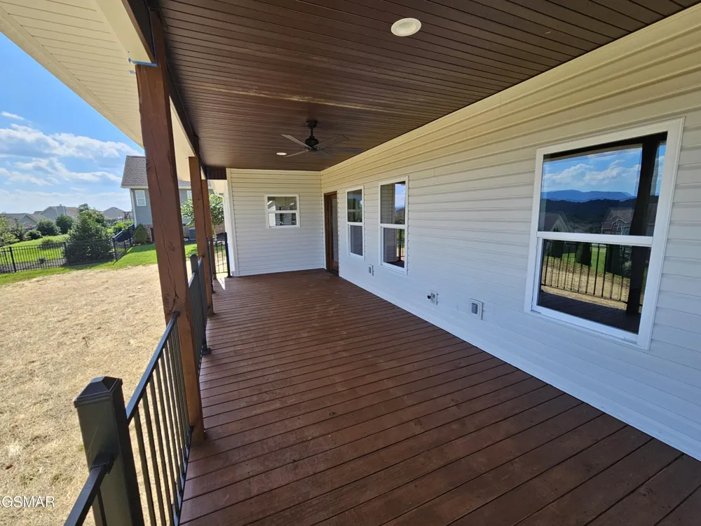 2711 Vista Meadows Lane Sevierville, TN 37876