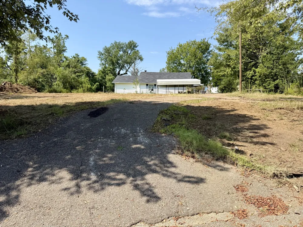 456 Pharr Ave Selmer, TN 38375