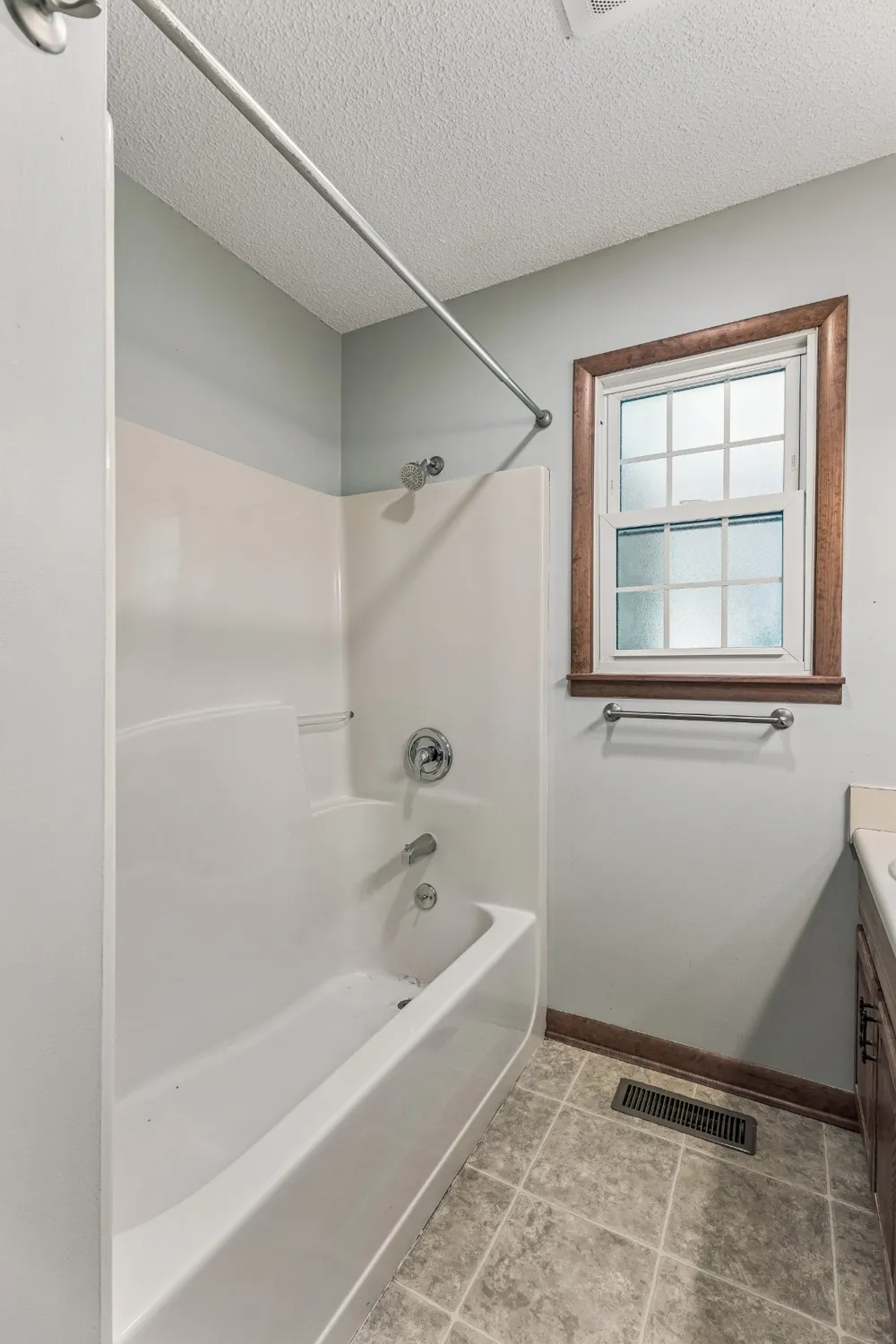 140 Ashley Marie Dr Hohenwald, TN 38462
