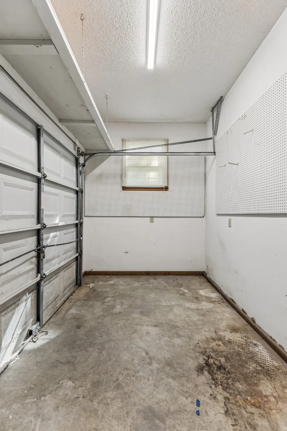140 Ashley Marie Dr Hohenwald, TN 38462