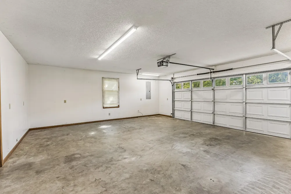 140 Ashley Marie Dr Hohenwald, TN 38462