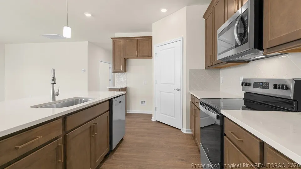 421 Thistle Meadow Lane Aberdeen, NC 28315