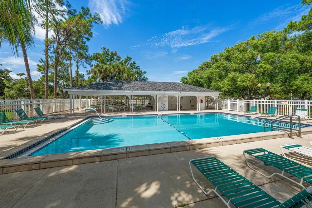 330 PROMENADE DRIVE #206 Dunedin, FL 34698