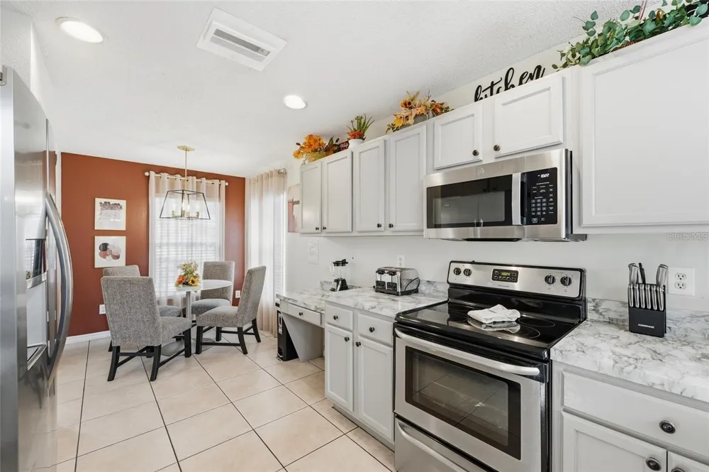 8426 SECRET KEY COVE Kissimmee, FL 34747