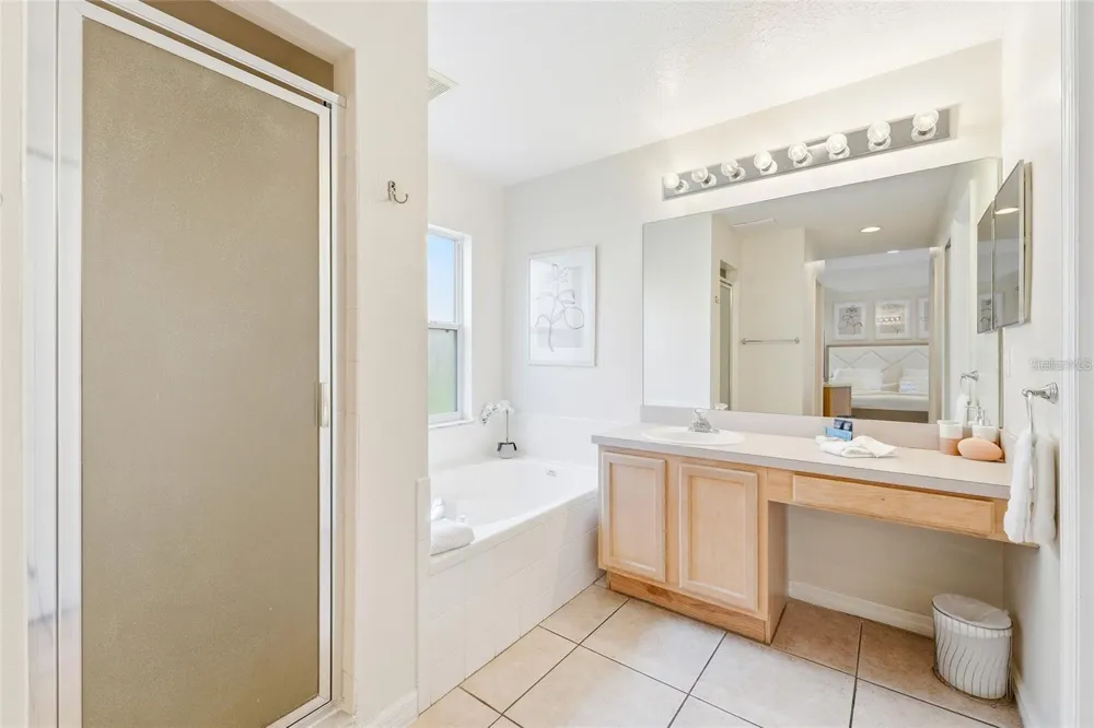 8426 SECRET KEY COVE Kissimmee, FL 34747