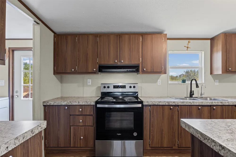 138 Double C Drive Cedar Creek, TX 78612