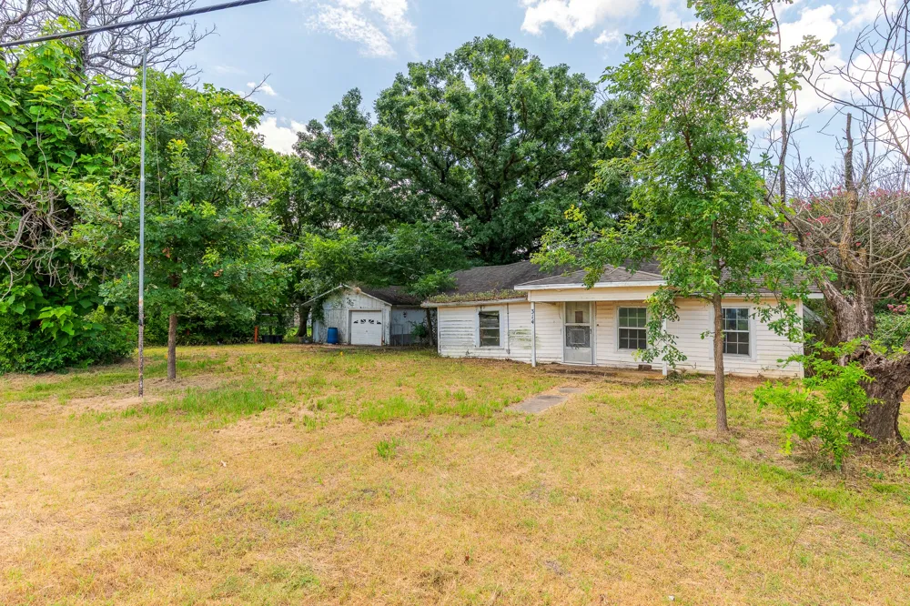 314 E Maple Street Ravenna, TX 75476
