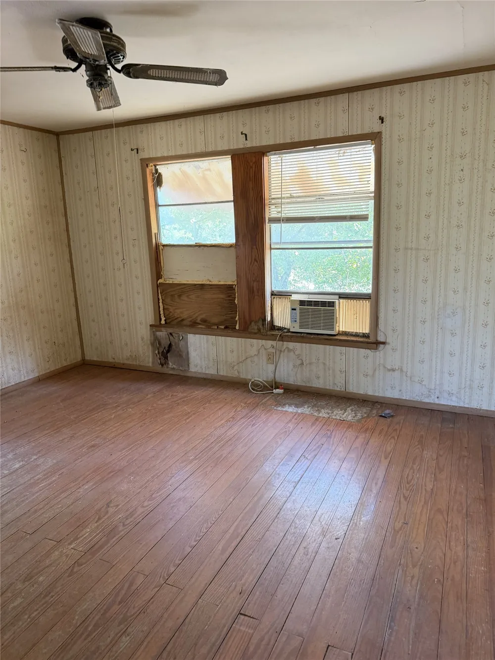 314 E Maple Street Ravenna, TX 75476