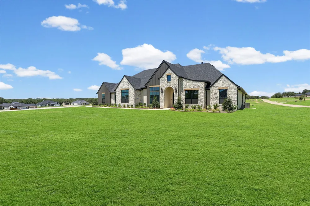 4000 Estancia Court Weatherford, TX 76088