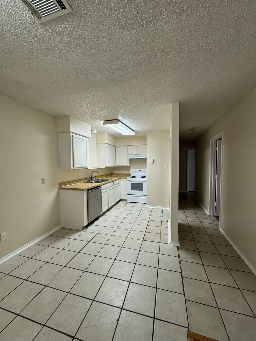 7004 Lincoln Drive North Richland Hills, TX 76182