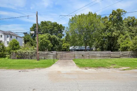 1235 W 25th Street