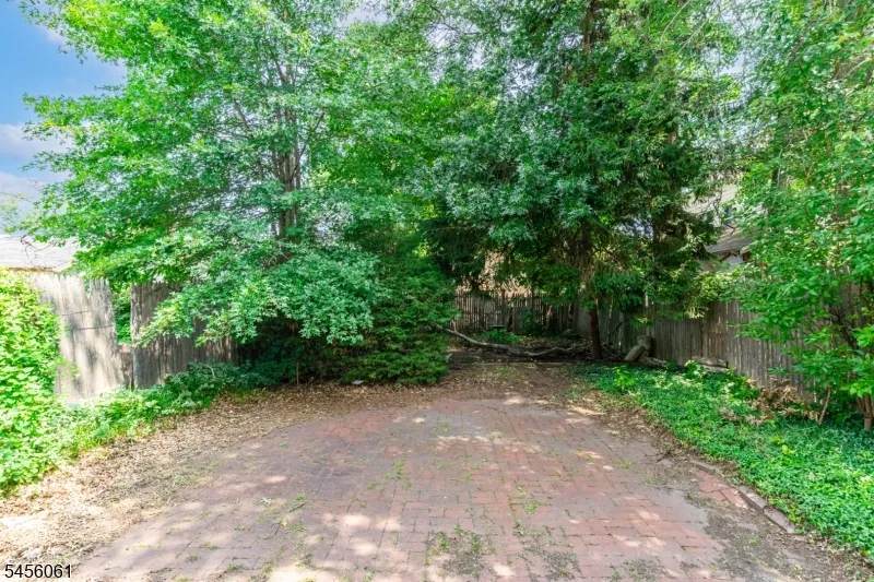 1455 Clinton Ave Irvington, NJ 07111