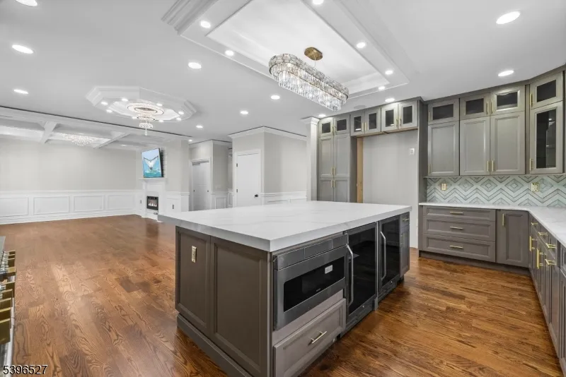 45 Dietrich Ln North Haledon, NJ 07508