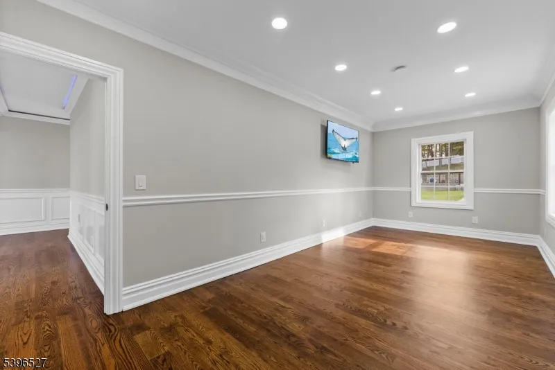 45 Dietrich Ln North Haledon, NJ 07508